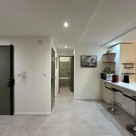 L'escapade Nimoise - A 700m De La Gare Apartment Nimes