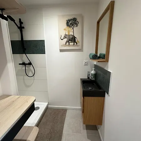 L'escapade Nimoise - A 700m De La Gare Apartment